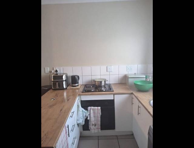 3 BEDROOM APARTMENT FOR SALE IN CRYSTAL PARK